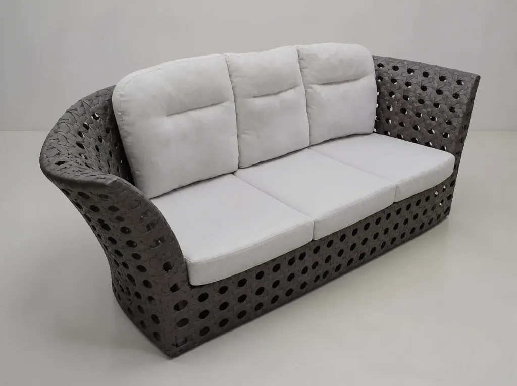 Dreiersofa der Lounge mit den drei Rückenkissen, Seeblick im Hintergrund | Gartenlounge Kissen Massanfertigung Dreiersofa der Lounge mit den drei Rückenkissen, Seeblick im Hintergrund (Gartenlounge Kissen, Polstermöbel nach Mass im Zürcher Oberland)