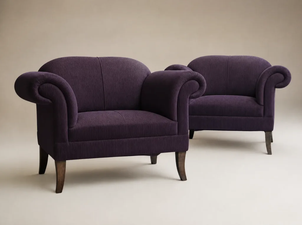 Moderne Sessel in Aubergine-Leder | Leder-Atelier Moderne Sessel in Aubergine-Leder: Polsterwerkstatt Wetzikon bei der Egora Polsterei in Wetzikon